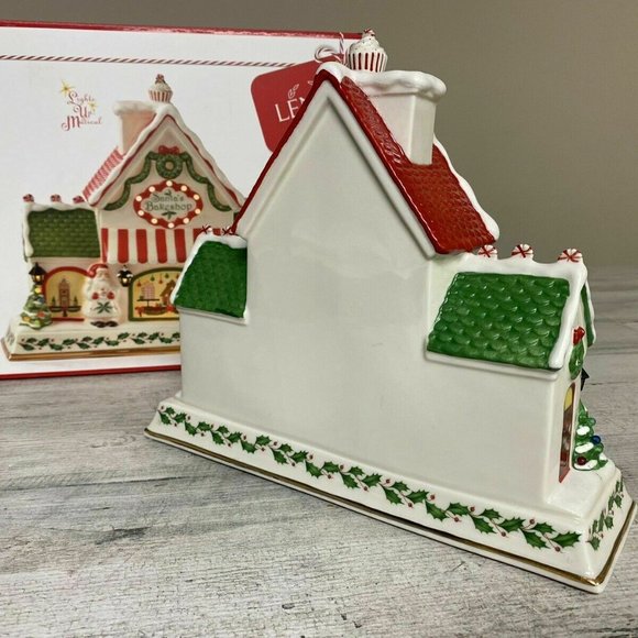 This is for a New Lenox Hosting the Holidays Light-Up & Musical Bakeshop Centerp - Picture 8 of 10